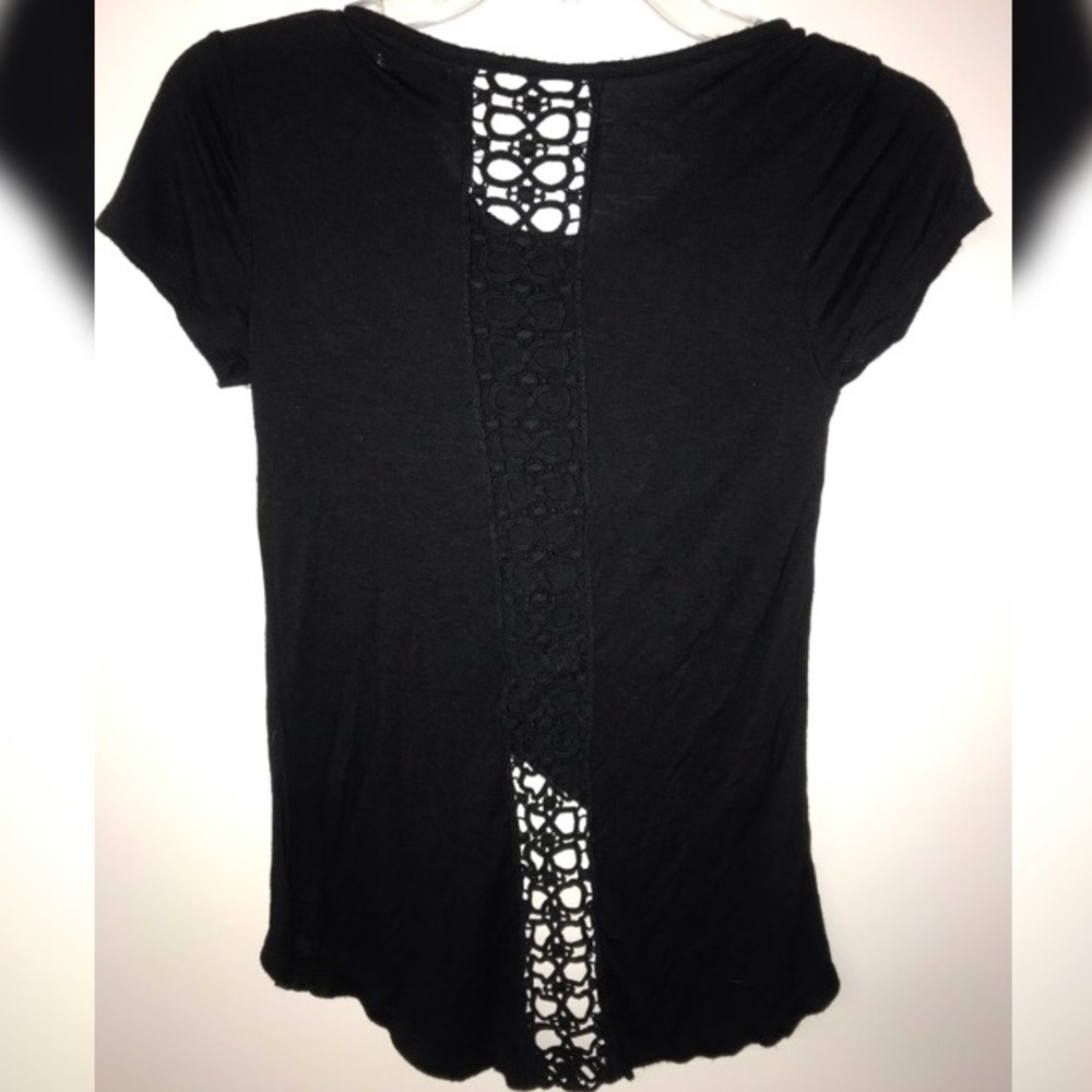 Criss criss front black top